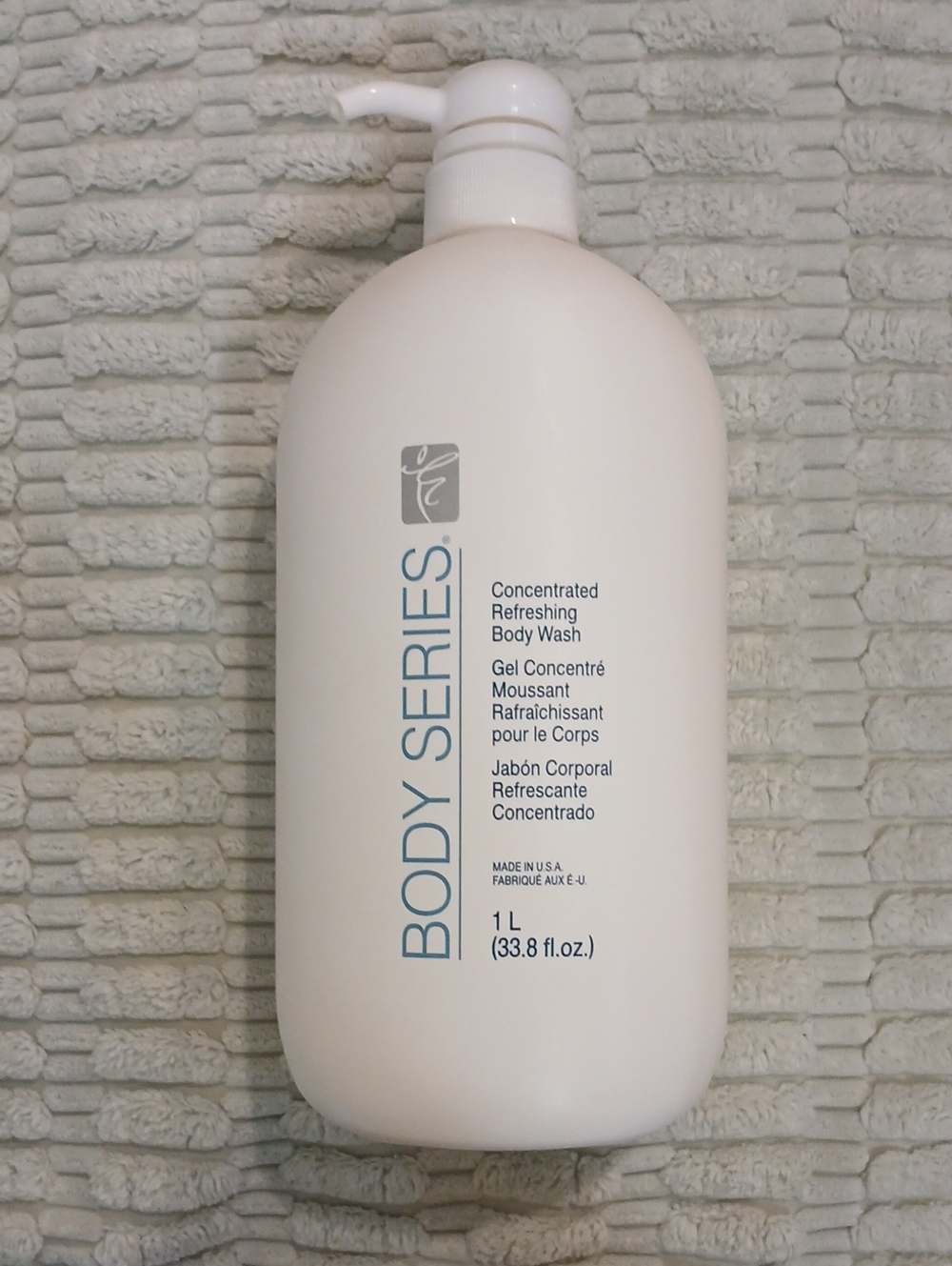 Amway Body Series Concentrated Refreshing Body Wash Gel 33.8 oz Unisex